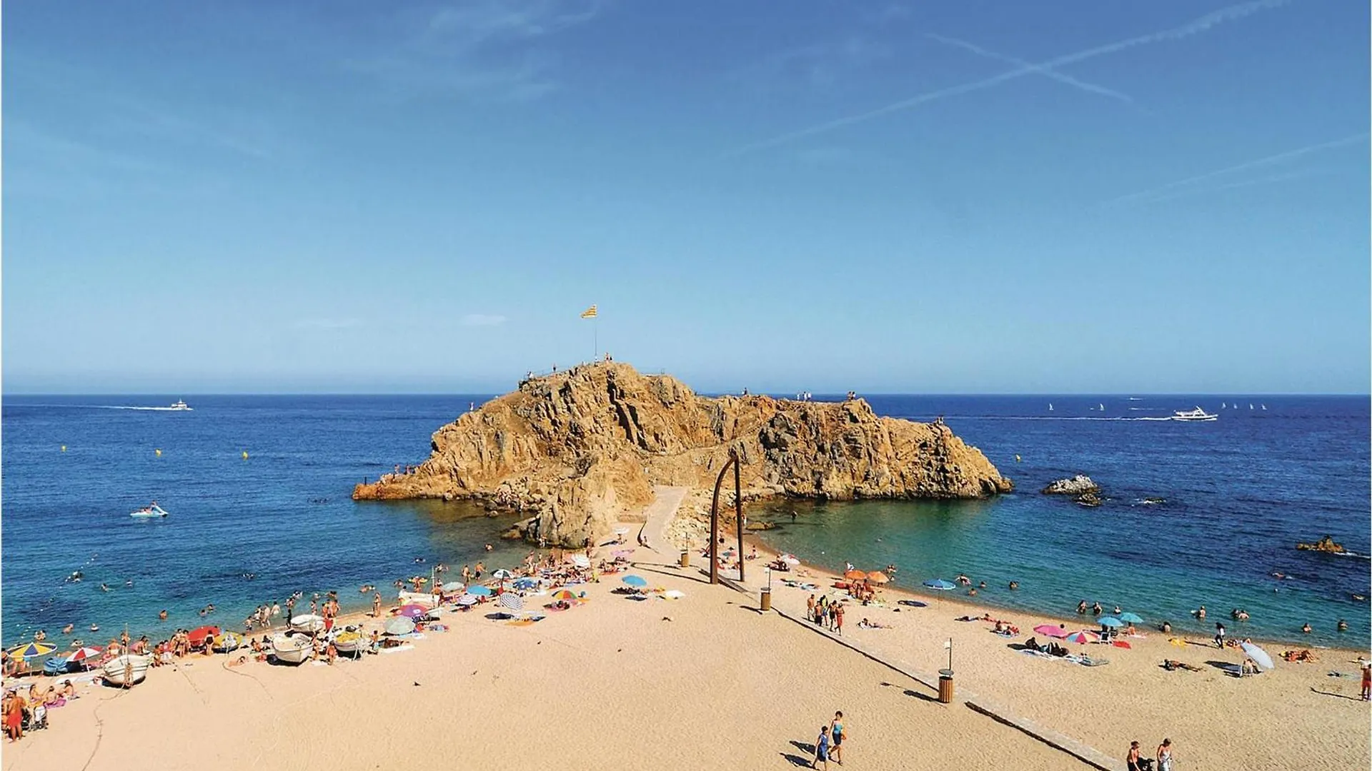 Awesome Apartment In Blanes With Kitchen Spain